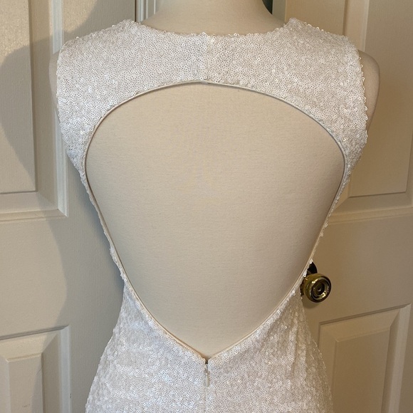 Dress the Population White Sequin V Neck Dress w/ Open Back Size Medium Worn 1X - Picture 6 of 12